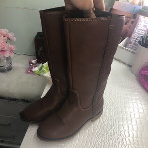 children place good condition girl boots 🥰😊🚨☃️